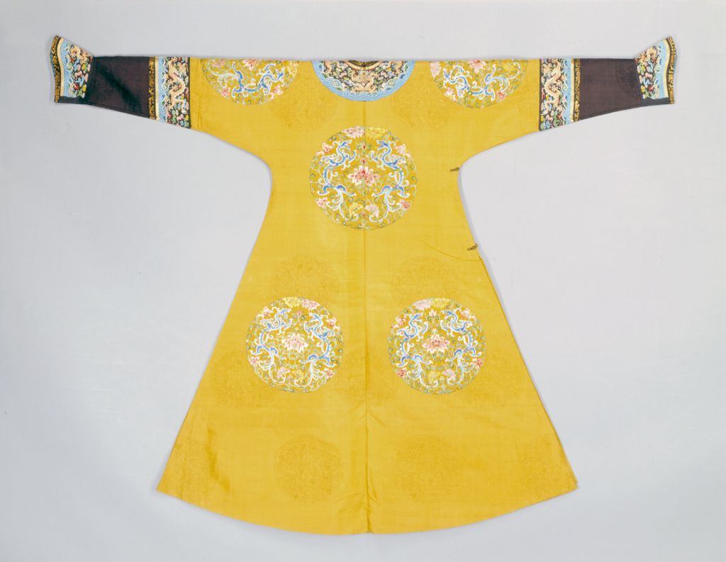 图片[2]-Fragrant Color Embroidery Eight Regiments Kui Long Peony Single Robe-China Archive